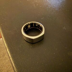 Silver Oura Ring Gen 3